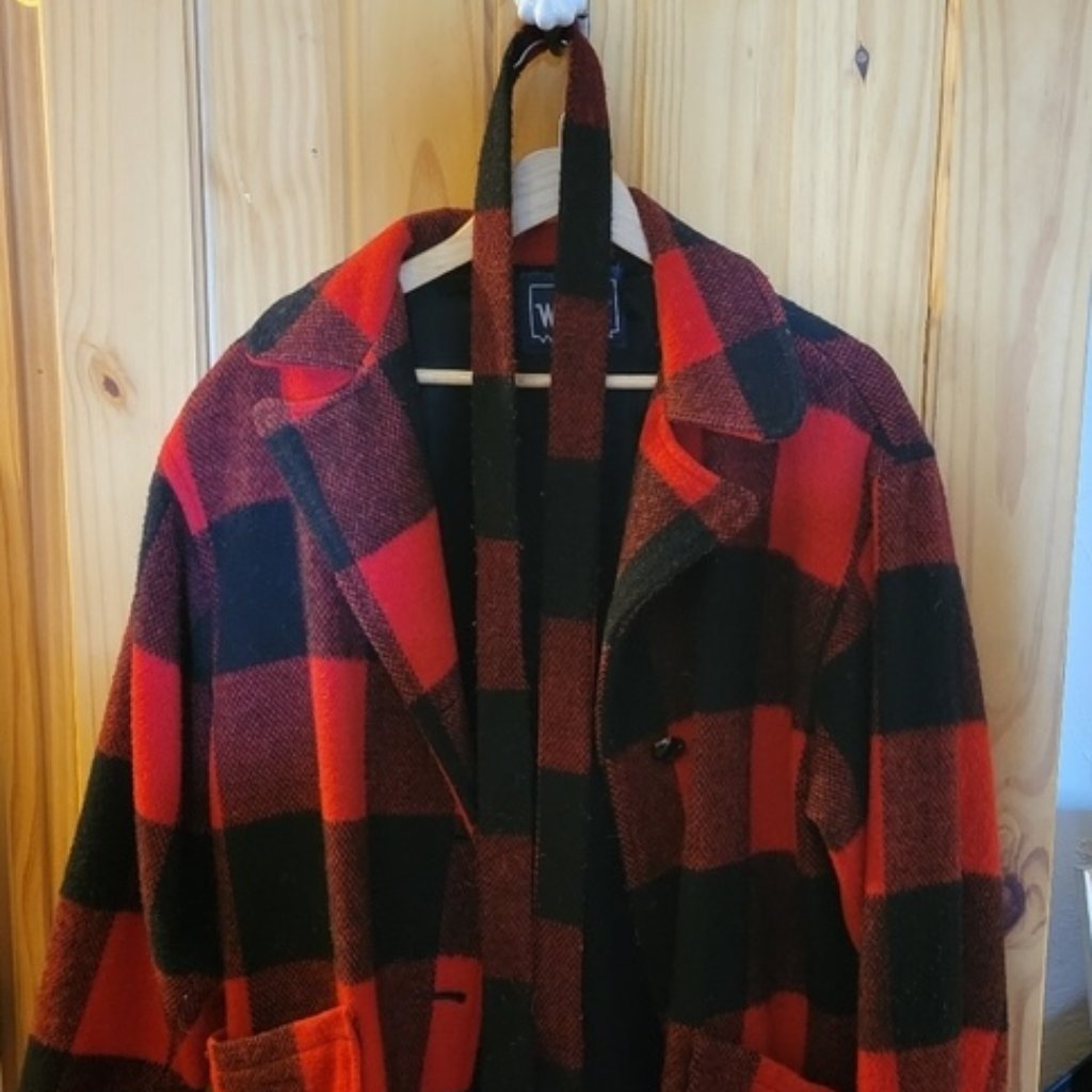 Vintage Women's Woolrich Coat In Red Plaid